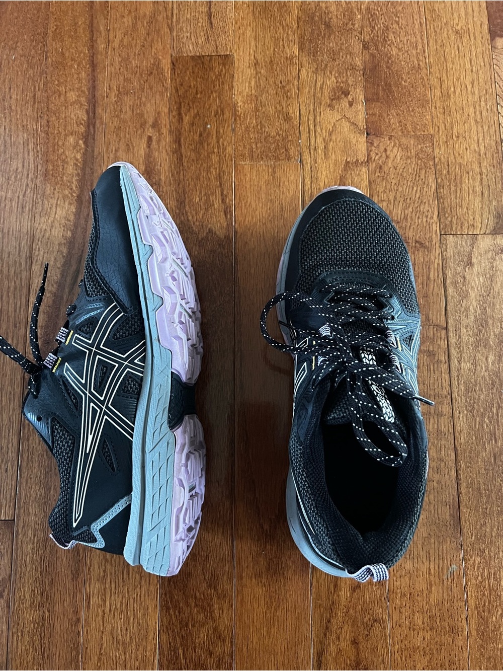 ASICS Women's Black and Light Purple Lace-Up Running Sneakers